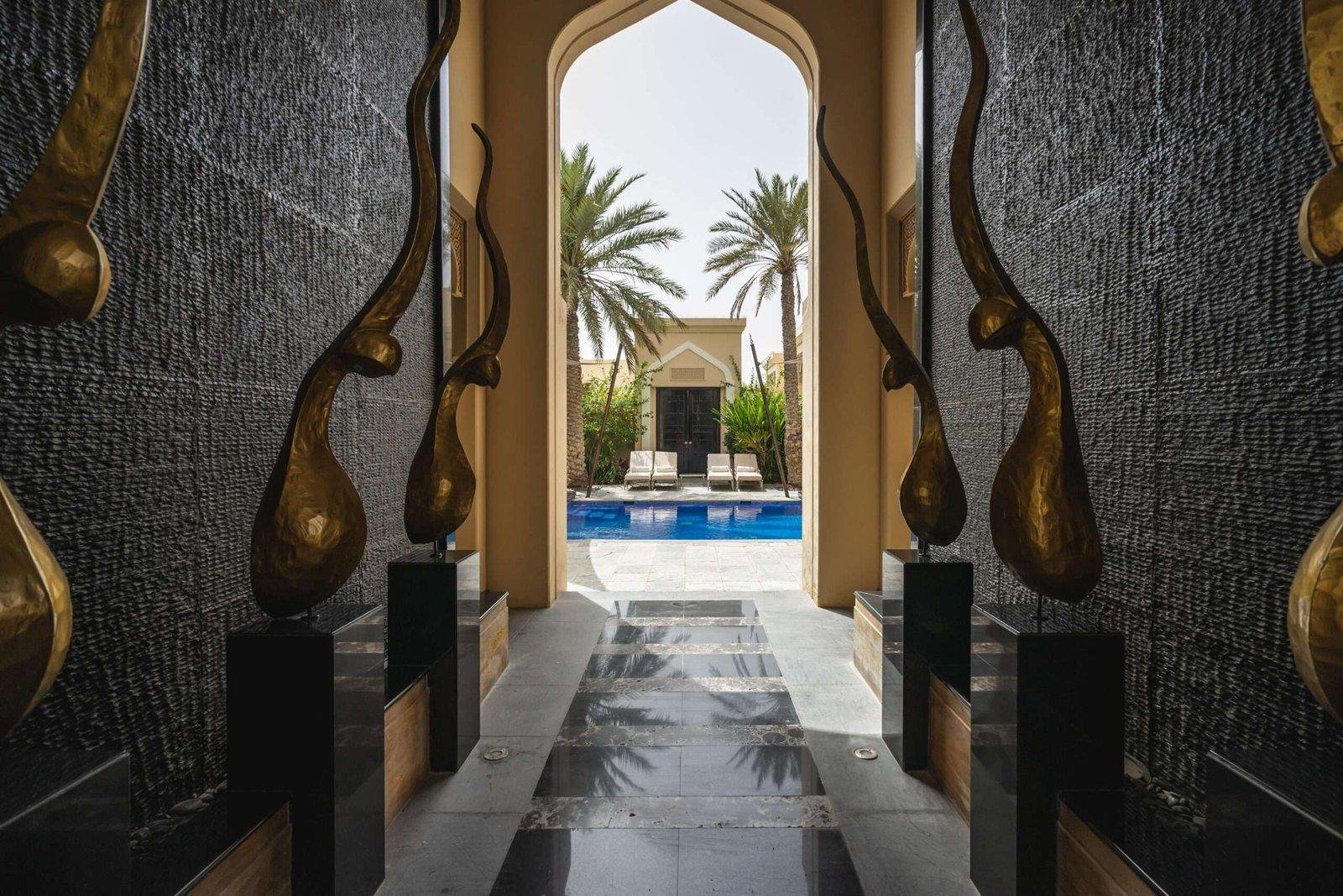 Al Areen Palace & Spa — The entrance