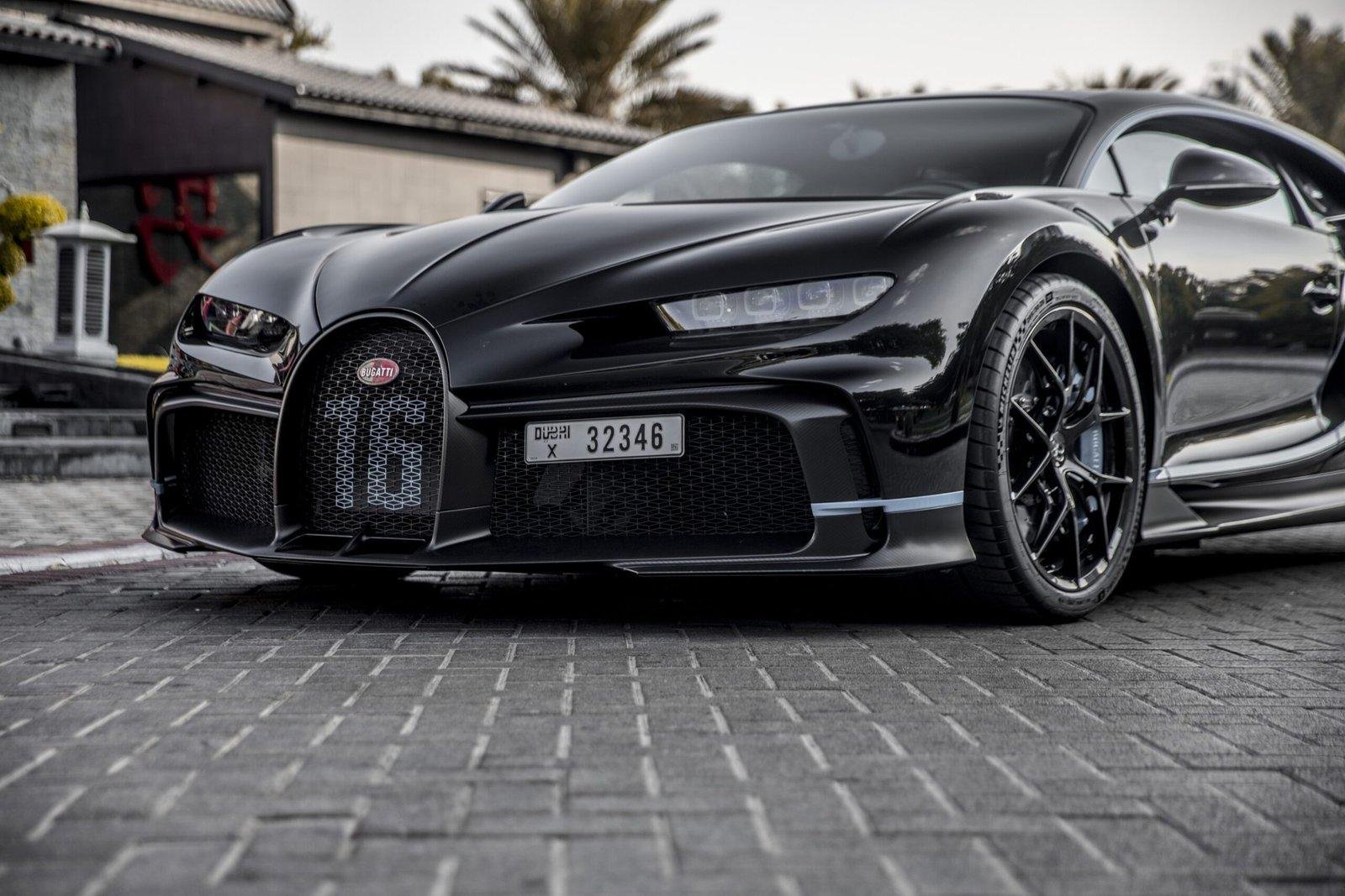 Bugatti Pur Sport — Low angle
