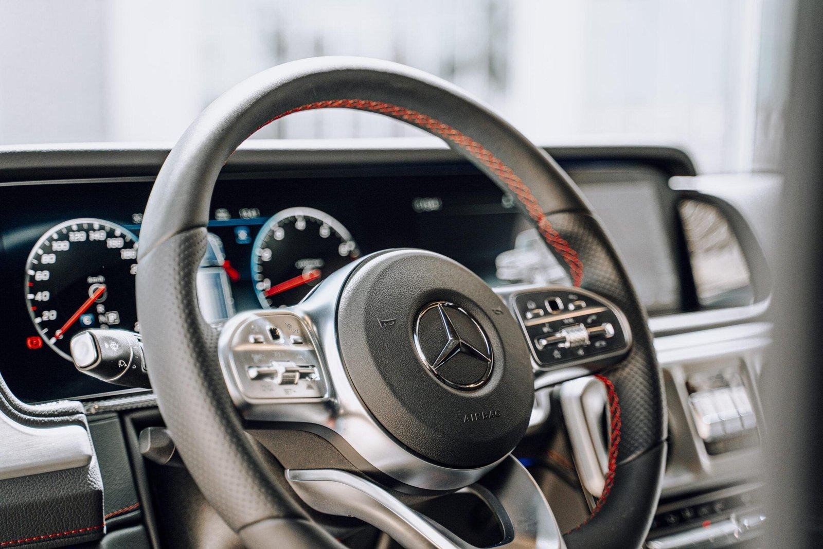Mercedes G-Class — The wheel